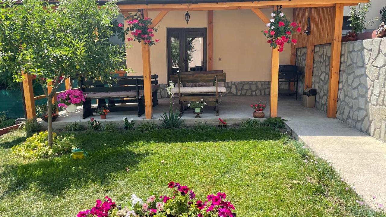 Saint Maria Guest House Velingrad Extérieur photo